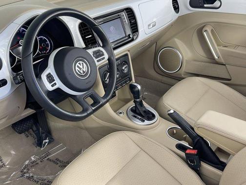 2016 Volkswagen Beetle 1.8T SE