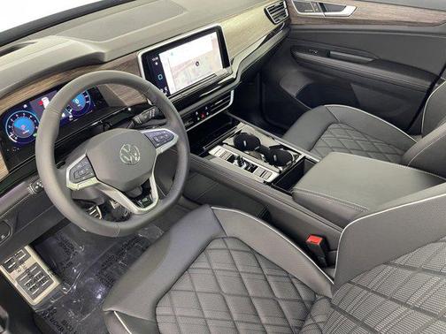 2026 Volkswagen Atlas 2.0T SEL Premium R-Line 4MOTION