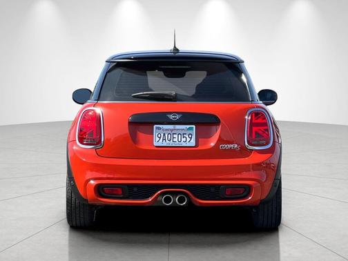 Solaris Orange Metallic 2019 MINI Hardtop Cooper S