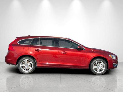 2015 Volvo V60 T5 Platinum