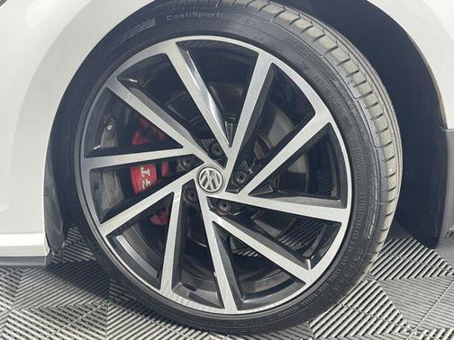 2020 Volkswagen Golf GTI 2.0T SE DSG