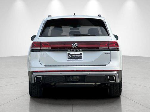 opal white pearl 2026 Volkswagen Atlas Peak Edition