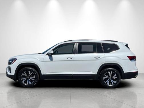 opal white pearl 2026 Volkswagen Atlas 2.0T SE