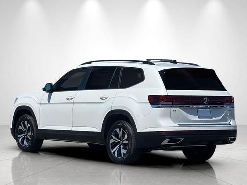 opal white pearl 2026 Volkswagen Atlas 2.0T SE