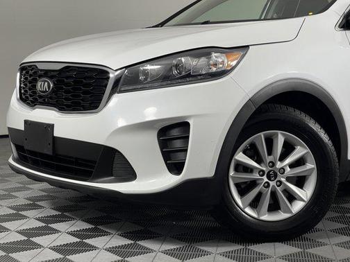 2020 Kia Sorento LX