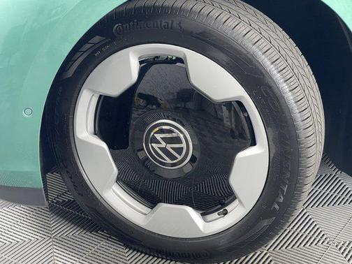 2025 Volkswagen ID. Buzz Pro S Plus