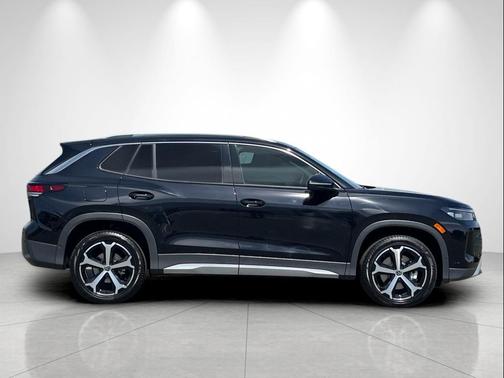 deep black pearl 2026 Volkswagen Tiguan 2.0T SE