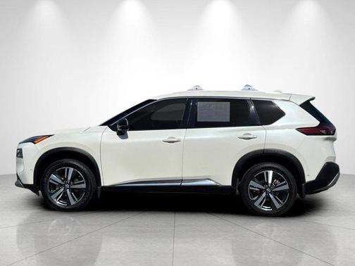 Pearl White Tricoat 2023 Nissan Rogue Platinum