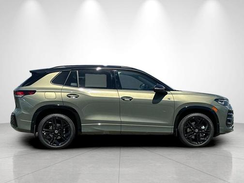 Avocado 2026 Volkswagen Tiguan 2.0T SE R-Line Black 4MOTION