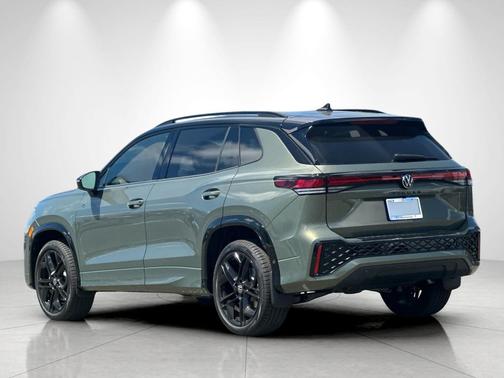 Avocado 2026 Volkswagen Tiguan 2.0T SE R-Line Black 4MOTION
