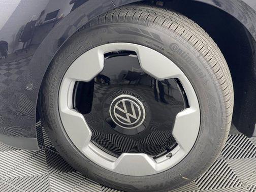 2025 Volkswagen ID. Buzz Pro S Plus with 4MOTION