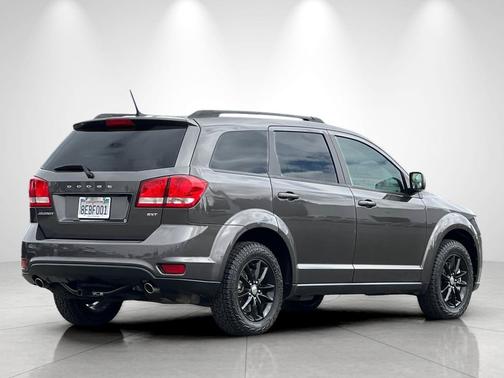 Granite Pearlcoat 2017 Dodge Journey SXT