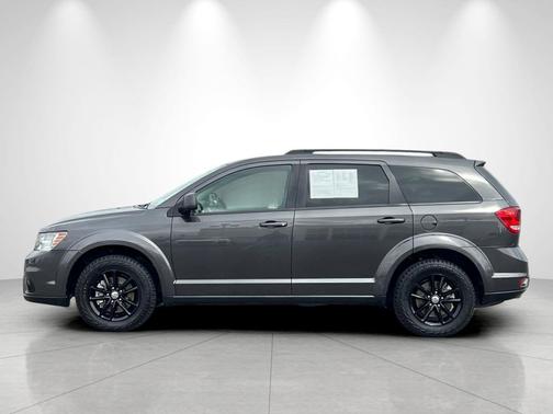 Granite Pearlcoat 2017 Dodge Journey SXT