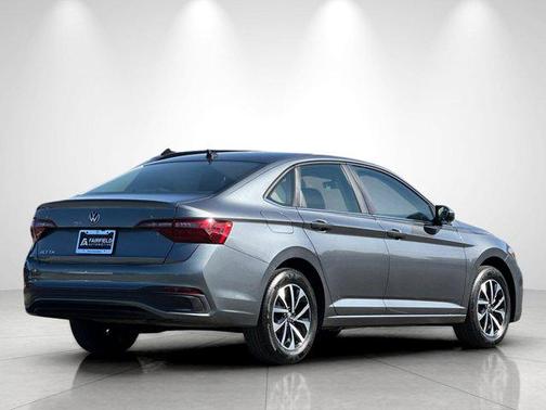Platinum Gray Metallic 2024 Volkswagen Jetta 1.5T S