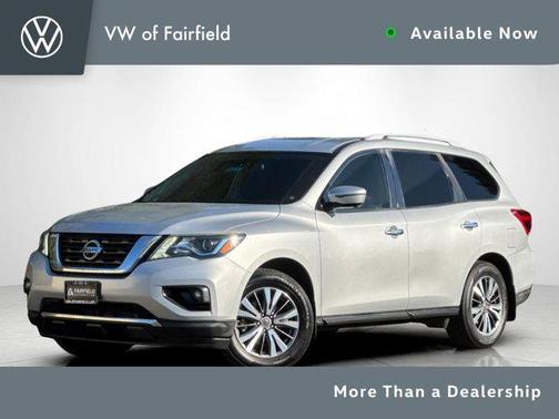 2017 Nissan Pathfinder SL