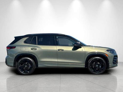 Avocado Green w/Deep Black Roof 2026 Volkswagen Tiguan 2.0T SE R-Line Black