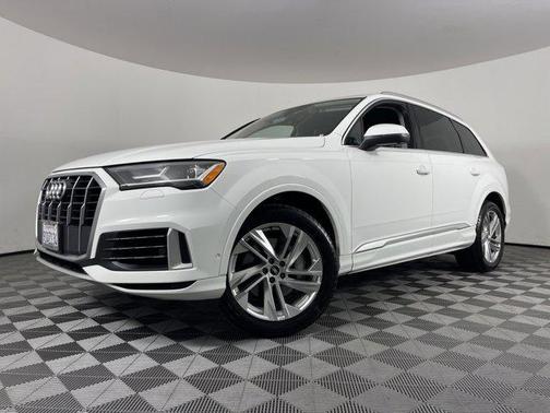 2021 Audi Q7 55 Premium Plus
