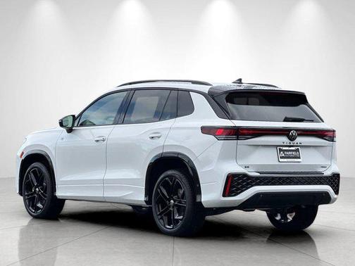 2026 Volkswagen Tiguan 2.0T SE R-Line Black 4MOTION