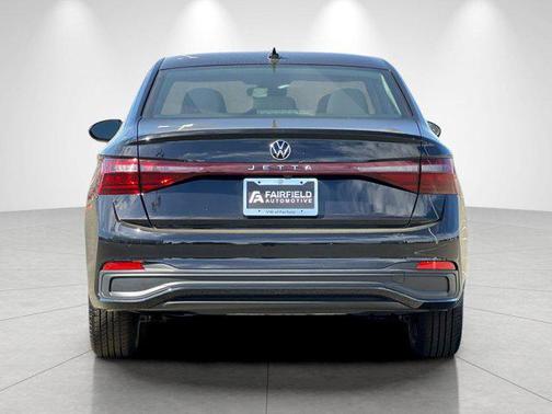 Deep Black Pearl 2026 Volkswagen Jetta 1.4T S