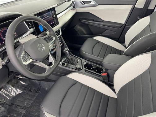 2025 Volkswagen Taos 1.5T SEL