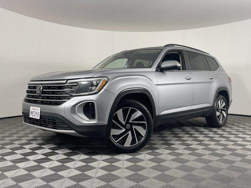 2024 Volkswagen Atlas 2.0T SE w/Technology 4MOTION