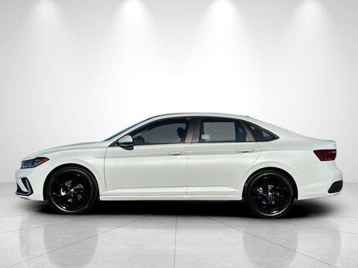 Opal White Pearl 2026 Volkswagen Jetta 1.4T SE