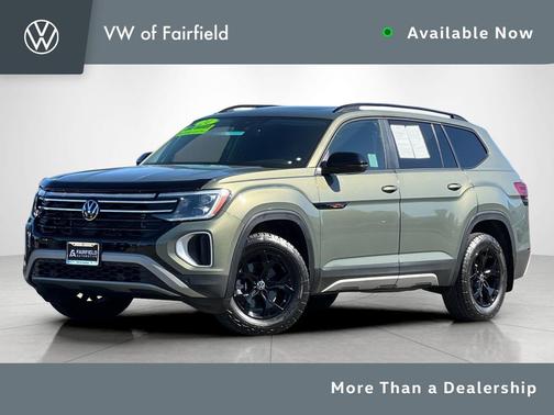 Avocado Green Pearl 2024 Volkswagen Atlas 2.0T SE w/Technology 4MOTION