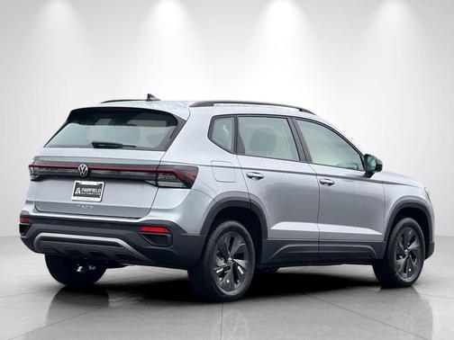 Pyrite Silver Metallic 2026 Volkswagen Taos S