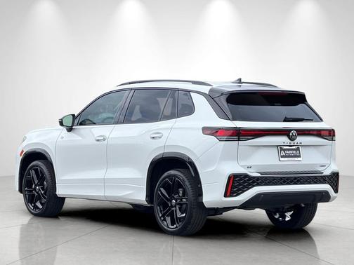 opal white pearl 2026 Volkswagen Tiguan 2.0T SE R-Line Black 4MOTION