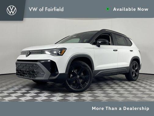 Pure White w/Deep Black Roof 2025 Volkswagen Taos 1.5T SE Black