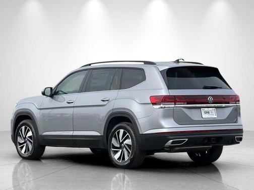 Silver Mist Metallic 2026 Volkswagen Atlas 2.0T SE w/Technology 4MOTION