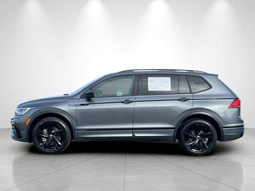 Platinum Gray Metallic 2024 Volkswagen Tiguan 2.0T SE R-Line Black 4MOTION