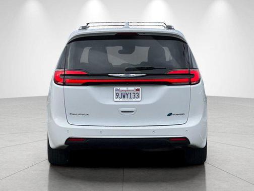 2021 Chrysler Pacifica Hybrid Touring L