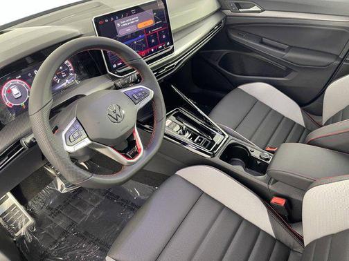 2025 Volkswagen Golf GTI 2.0T S DSG
