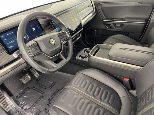2023 Rivian R1S Adventure
