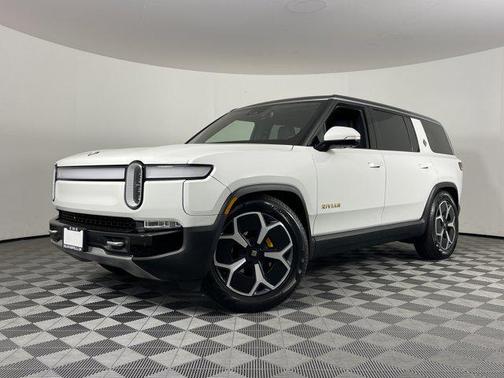 2023 Rivian R1S Adventure