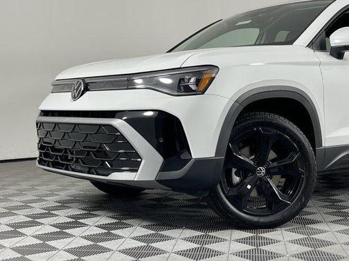 2025 Volkswagen Taos 1.5T SEL