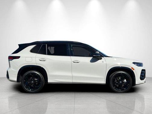 Sandstone w/Deep Black Roof 2026 Volkswagen Tiguan 2.0T SE R-Line Black 4MOTION