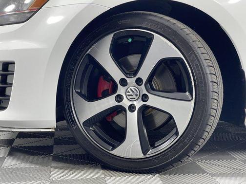 2015 Volkswagen Golf GTI 2.0T Autobahn 4-Door
