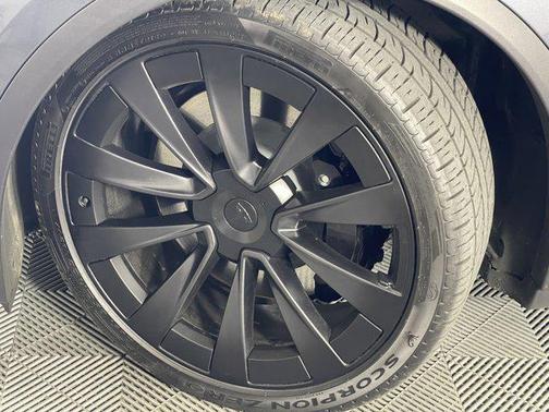 2022 Tesla Model X Plaid Tri Motor All-Wheel Drive