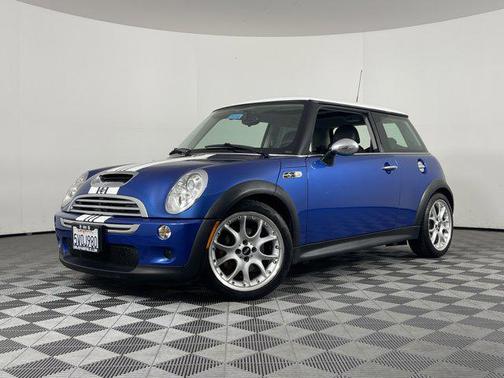 2006 MINI Cooper S Base