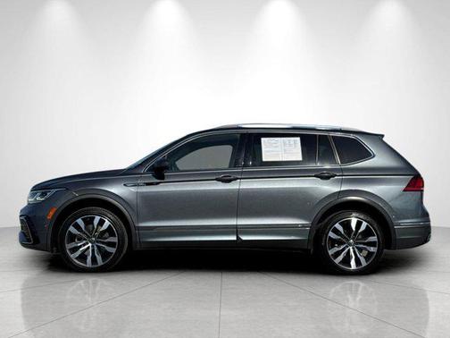 Platinum Gray Metallic 2022 Volkswagen Tiguan 2.0T SEL R-Line 4MOTION