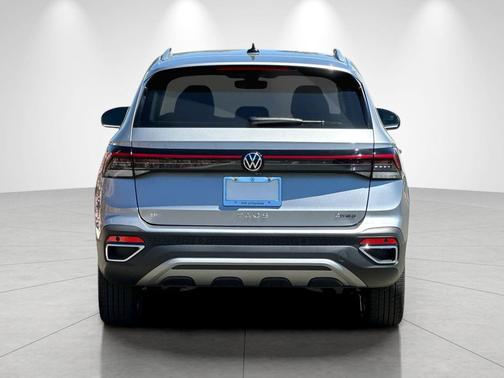 Pyrite Silver Metallic 2026 Volkswagen Taos SE