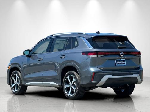 platinum gray metallic 2026 Volkswagen Tiguan 2.0T SE