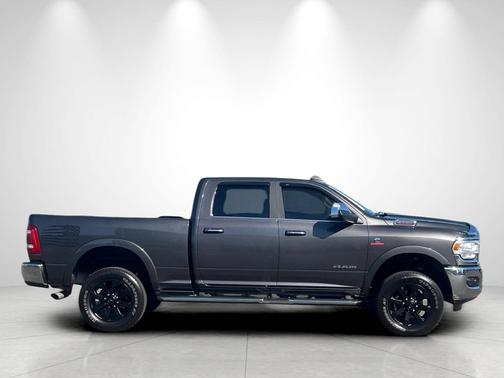 Granite Crystal Metallic Clearcoat 2022 RAM 2500 Laramie Crew Cab 4x4 6'4' Box