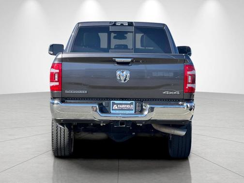 Granite Crystal Metallic Clearcoat 2022 RAM 2500 Laramie Crew Cab 4x4 6'4' Box