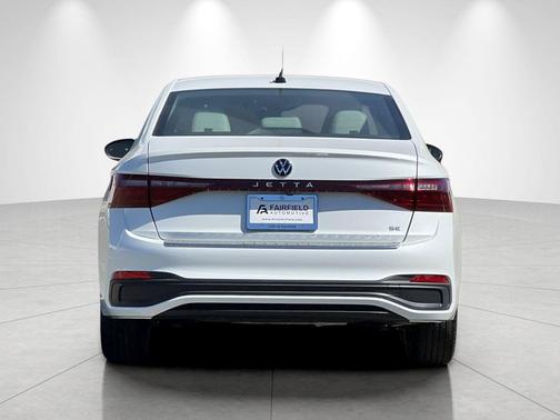 Opal White Pearl 2027 Volkswagen Jetta 1.4T SE