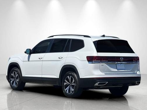 opal white pearl 2026 Volkswagen Atlas 2.0T SE