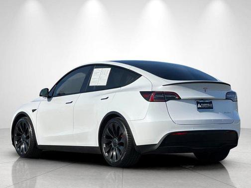 2022 Tesla Model Y Performance Dual Motor All-Wheel Drive