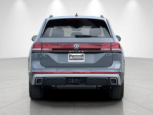 pure gray 2026 Volkswagen Atlas Peak Edition